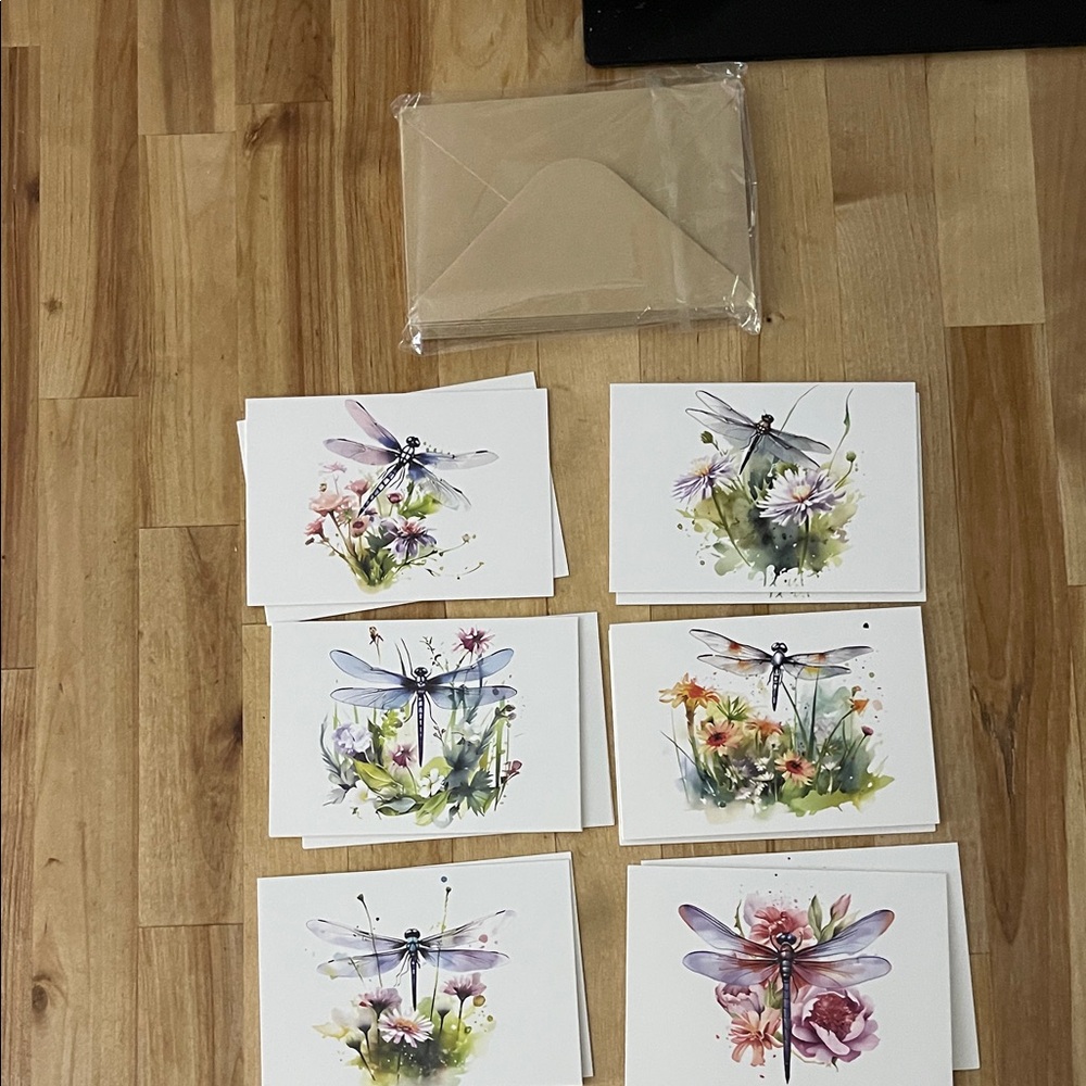Dragonfly and Floral Greeting Cards Set